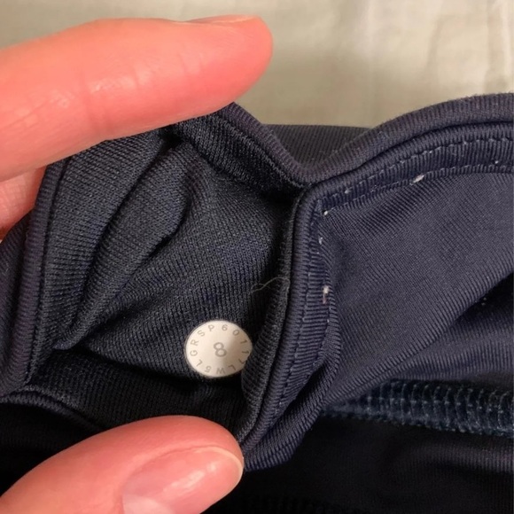 lululemon leggings (in all the right places) - Picture 5 of 7